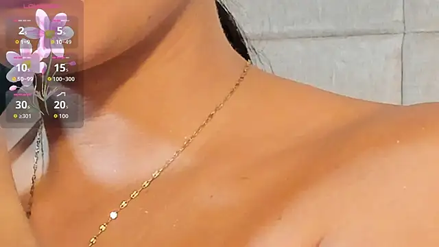 VioletHilton online show from October 2025 10:00:02 PM