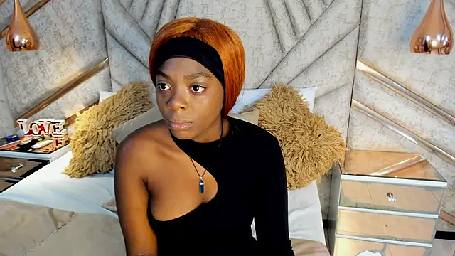 OliviaGarciaa online show from October 2025 07:01:02 PM