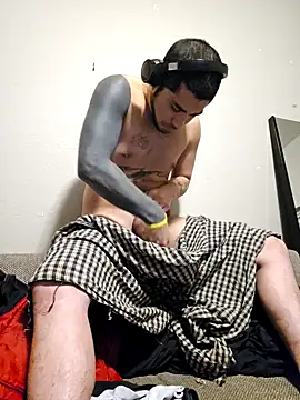 Snapshot of catnipharvester chatting on November 2025 05:39:01 AM catnipharvester online show from November 2025 05:39:01 AM