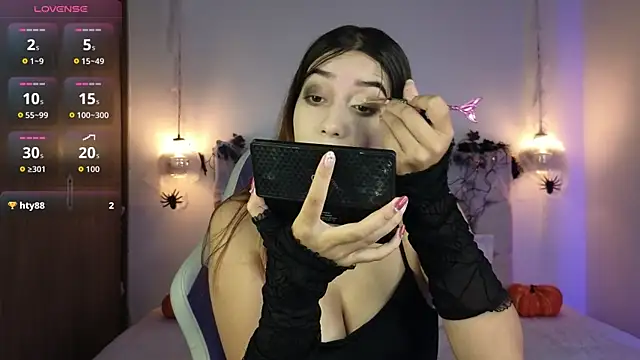 lila min online show from October 2025 02:37:01 PM