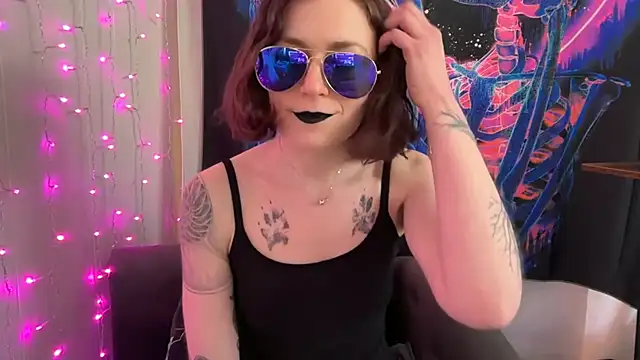 mistressannafoxx online show from October 2025 08:39:02 PM