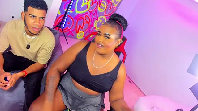 Snapshot of _EvaRouse chatting on October 2025 03:18:01 AM EvaRouse online show from October 2025 03:18:01 AM