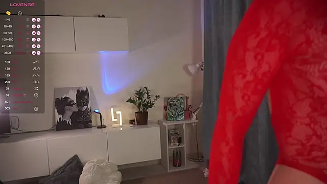 Oneo  online show from October 2025 06:19:01 PM