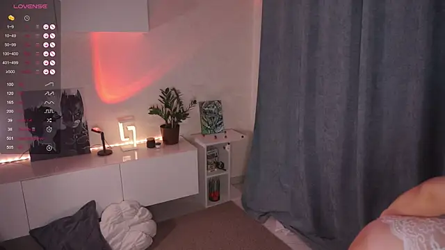 Oneo  online show from November 2025 08:53:01 PM