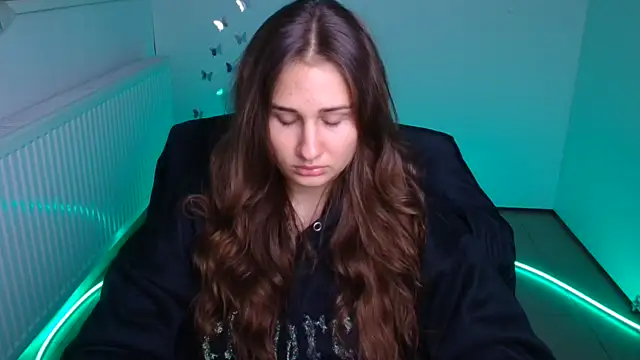 Stefanie Sweet online show from October 2025 03:15:02 AM