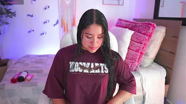 Snapshot of melissa_laurent_ chatting on October 2025 12:50:02 PM melissa laurent online show from October 2025 12:50:02 PM