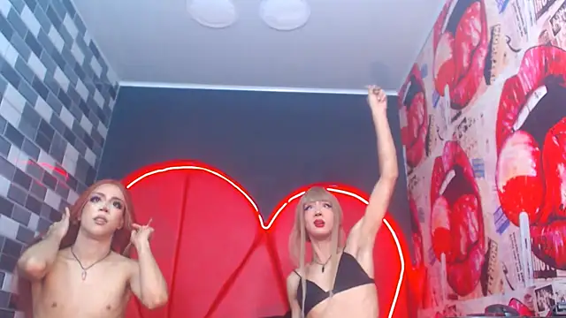 julessxcharlotte online show from September 2025 02:00:02 PM