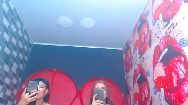 julessxcharlotte online show from November 2025 02:27:01 PM