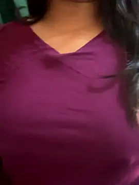 Snapshot of Maggi-is-back chatting on September 2025 02:44:02 AM Maggi-is-back online show from September 2025 02:44:02 AM