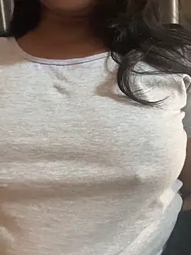 Snapshot of Maggi-is-back chatting on September 2025 05:20:02 AM Maggi-is-back online show from September 2025 05:20:02 AM