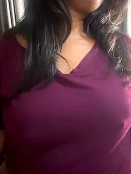 Snapshot of Maggi-is-back chatting on October 2025 01:35:02 PM Maggi-is-back online show from October 2025 01:35:02 PM