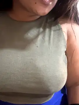 Snapshot of Maggi-is-back chatting on October 2025 02:56:01 AM Maggi-is-back online show from October 2025 02:56:01 AM