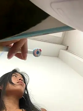 Snapshot of vanesa51 chatting on November 2025 09:37:02 PM vanesa51 online show from November 2025 09:37:02 PM