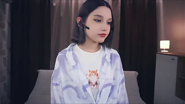 KelleLillie online show from September 2025 05:24:01 PM