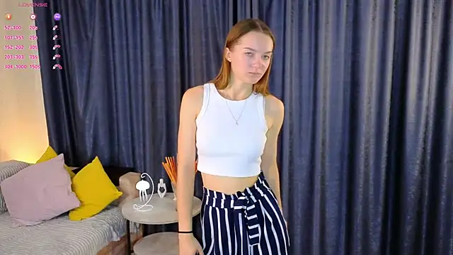 LouisaChaobal online show from November 2025 02:11:02 AM