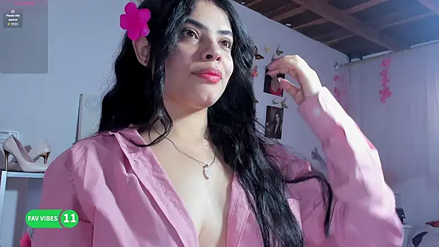 cristal monroe online show from October 2025 01:30:01 PM