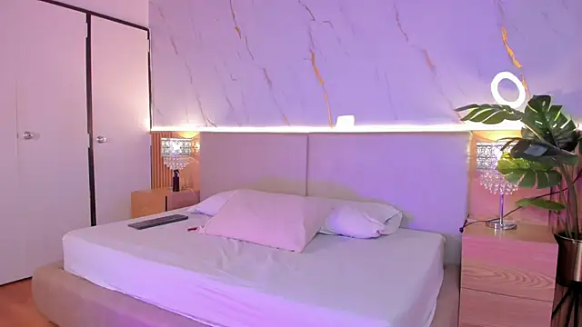 ChloeeMonroee online show from November 2025 12:26:01 PM