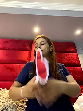 Snapshot of VictoriaFerro chatting on October 2025 01:44:01 PM VictoriaFerro online show from October 2025 01:44:01 PM