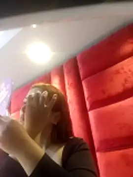 Snapshot of VictoriaFerro chatting on November 2025 12:38:02 PM VictoriaFerro online show from November 2025 12:38:02 PM