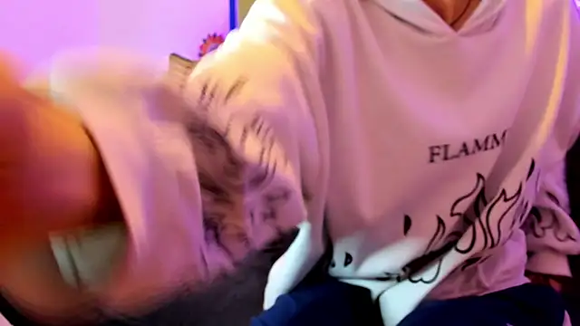 Snapshot of Dioniso_guy8 chatting on December 2025 08:35:01 PM Dioniso guy8 online show from December 2025 08:35:01 PM