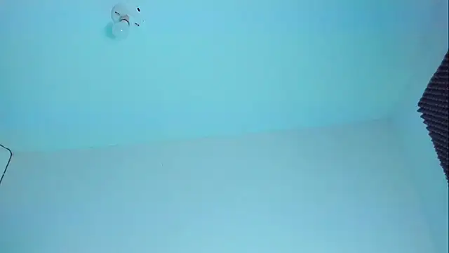 Ellope  online show from October 2025 11:09:02 PM