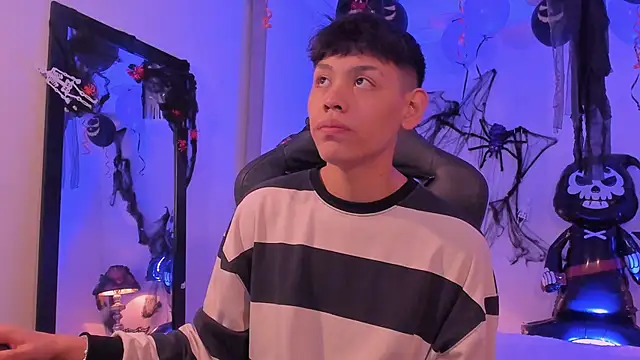 zeus blaze online show from October 2025 04:13:02 AM