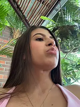 Snapshot of Lenapink19 chatting on October 2025 09:01:01 PM Lenapink19 online show from October 2025 09:01:01 PM