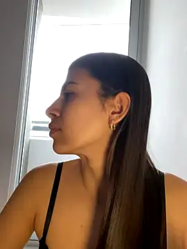 Snapshot of Lenapink19 chatting on November 2025 09:06:02 PM Lenapink19 online show from November 2025 09:06:02 PM