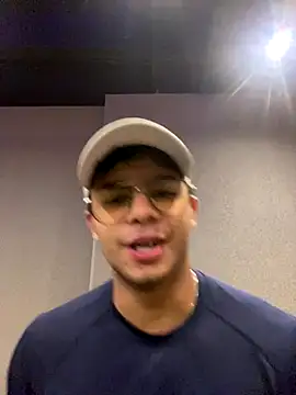 jayd muscle online show from November 2025 08:30:02 PM