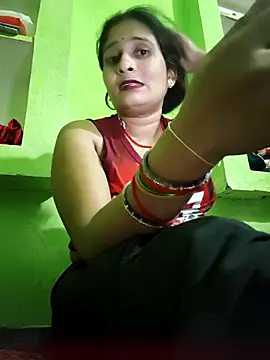 Hot-piuy online show from September 2025 05:04:02 PM