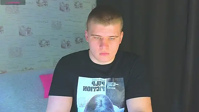 kittenmurr online show from October 2025 10:19:01 PM