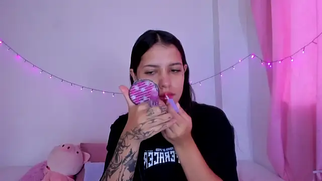 Abby roussee online show from September 2025 12:43:02 PM