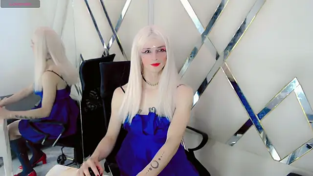 Ambervalentinn01 online show from September 2025 02:28:02 PM