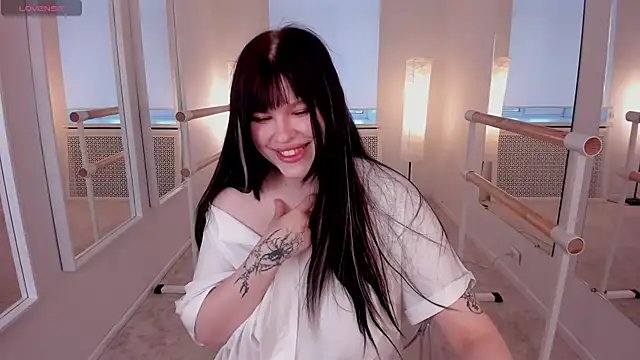 oh my lilith online show from October 2025 05:15:01 AM