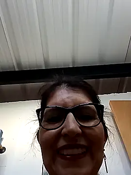 Snapshot of swity_foster chatting on September 2025 12:48:01 PM swity foster online show from September 2025 12:48:01 PM