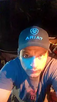 Snapshot of twistafatpipe chatting on September 2025 09:31:01 PM twistafatpipe online show from September 2025 09:31:01 PM