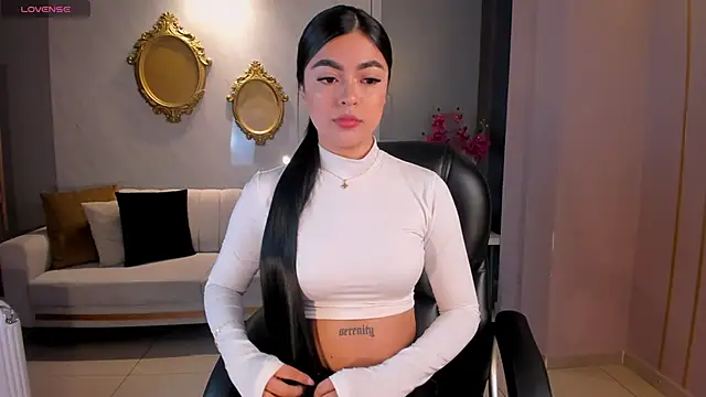 Snapshot of NataliaGaret chatting on October 2025 03:28:01 AM NataliaGaret online show from October 2025 03:28:01 AM