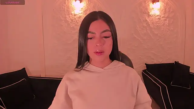 Snapshot of NataliaGaret chatting on November 2025 05:13:02 AM NataliaGaret online show from November 2025 05:13:02 AM