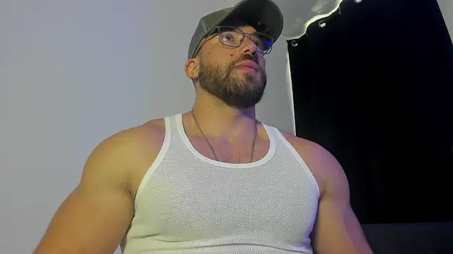 Snapshot of JoshuaLyon chatting on October 2025 05:44:02 PM JoshuaLyon online show from October 2025 05:44:02 PM