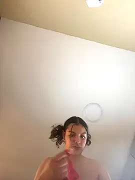 AriaHeavenss online show from October 2025 12:20:01 AM