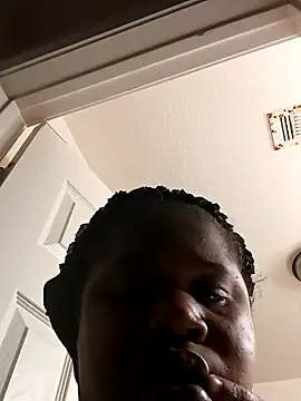 Snapshot of Candy_Head chatting on November 2025 05:10:02 AM Candy Head online show from November 2025 05:10:02 AM