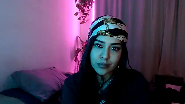 Snapshot of bluegoddessstoned chatting on September 2025 08:06:02 AM bluegoddessstoned online show from September 2025 08:06:02 AM