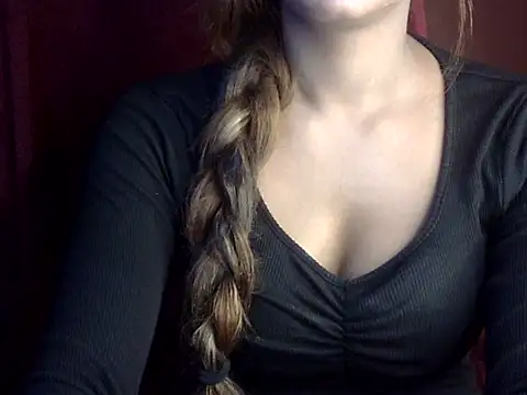 heartless Queen online show from November 2025 04:36:01 AM