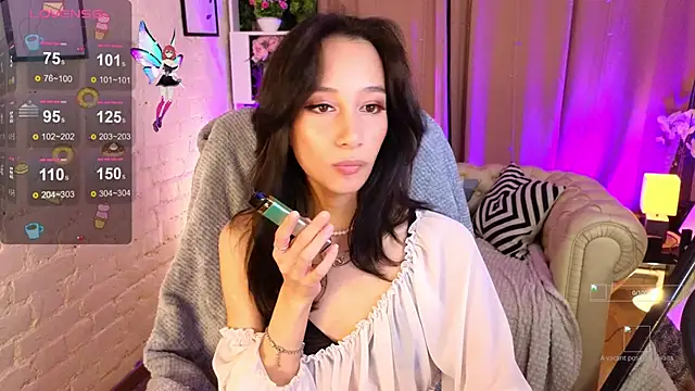 Leya moonlight online show from September 2025 10:09:02 PM