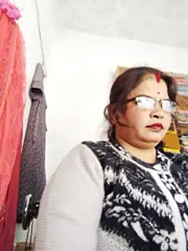 Snapshot of Bhavna_hot chatting on November 2025 08:06:02 AM Bhavna hot online show from November 2025 08:06:02 AM