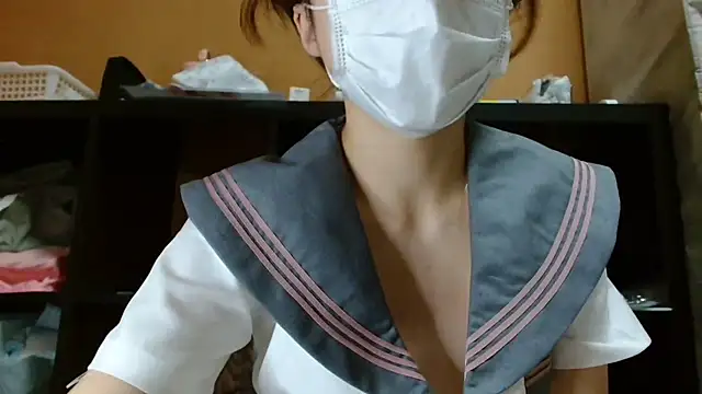 natsumiii online show from September 2025 01:01:01 PM