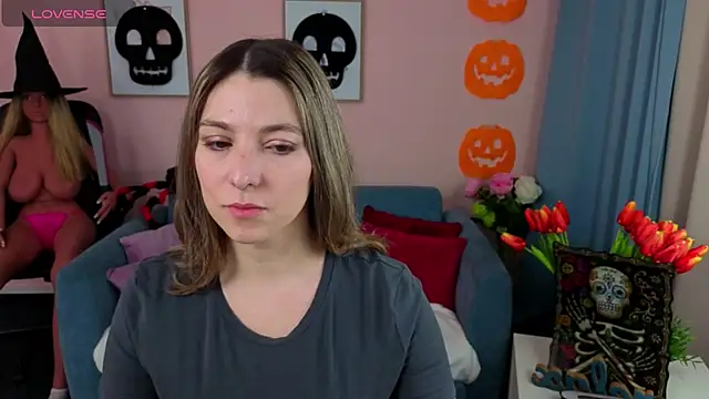 Snapshot of evafolver chatting on October 2025 06:13:02 AM evafolver online show from October 2025 06:13:02 AM