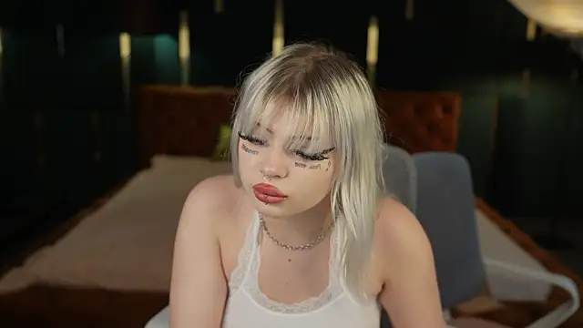 Snapshot of Yuki_sun chatting on September 2025 02:21:01 PM Yuki sun online show from September 2025 02:21:01 PM