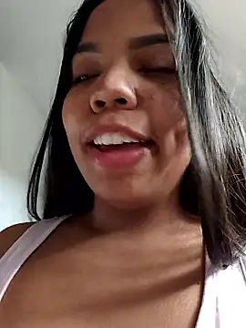 Snapshot of CloeeHills_ chatting on October 2025 01:40:02 PM CloeeHills online show from October 2025 01:40:02 PM