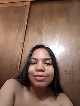 Snapshot of CloeeHills_ chatting on October 2025 12:46:01 PM CloeeHills online show from October 2025 12:46:01 PM